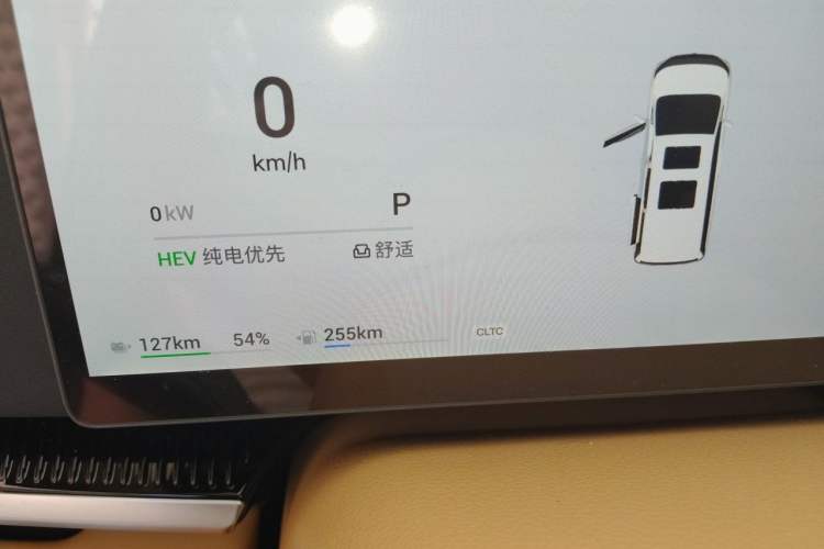 Used VOYAH Dream 2025 PHEV Four-Wheel Drive Excellence Kunpeng Edition Odometer Close Up