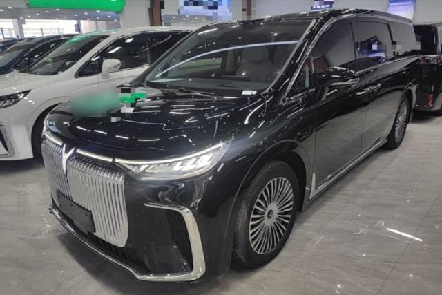 Used VOYAH Dream 2025 PHEV Four-Wheel Drive Excellence Qiankun Edition