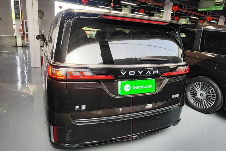 Used VOYAH Dream 2025 PHEV Four-Wheel-Drive Flagship Kunpeng Edition Rear