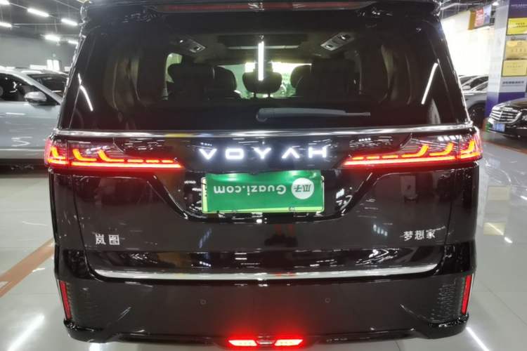 Used VOYAH Dream 2025 PHEV Four-Wheel Drive Prestige Kunpeng Edition Rear