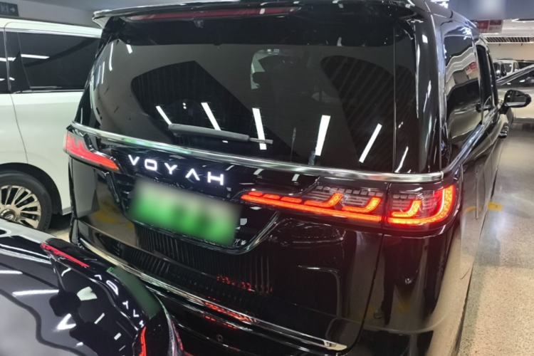 Used VOYAH Dream 2025 PHEV Four-Wheel Drive Excellence Qiankun Edition Rear