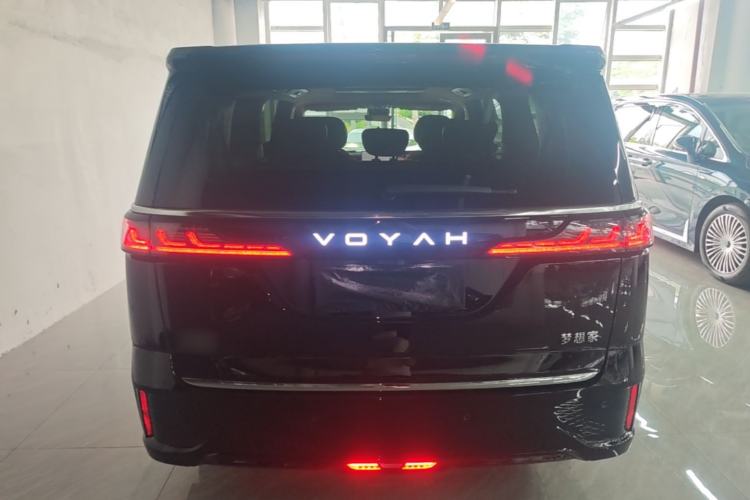Used VOYAH Dream 2025 PHEV Four-Wheel Drive Prestige Kunpeng Edition Rear