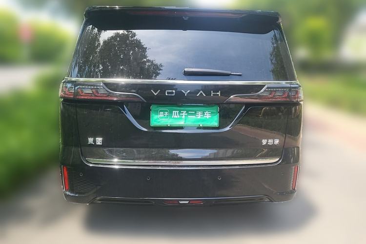 Used VOYAH Dream 2025 PHEV Four-Wheel-Drive Flagship Version – Qiankun Edition Rear