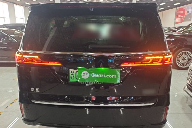 Used VOYAH Dream 2025 PHEV Four-Wheel-Drive Flagship Version – Qiankun Edition Rear