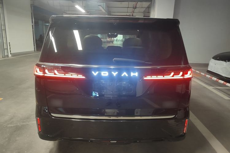 Used VOYAH Dream 2025 PHEV Four-Wheel Drive Excellence Qiankun Edition Rear