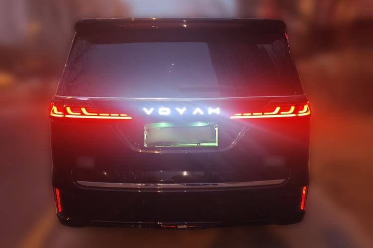 Used VOYAH Dream 2025 PHEV Four-Wheel Drive Excellence Kunpeng Edition Rear