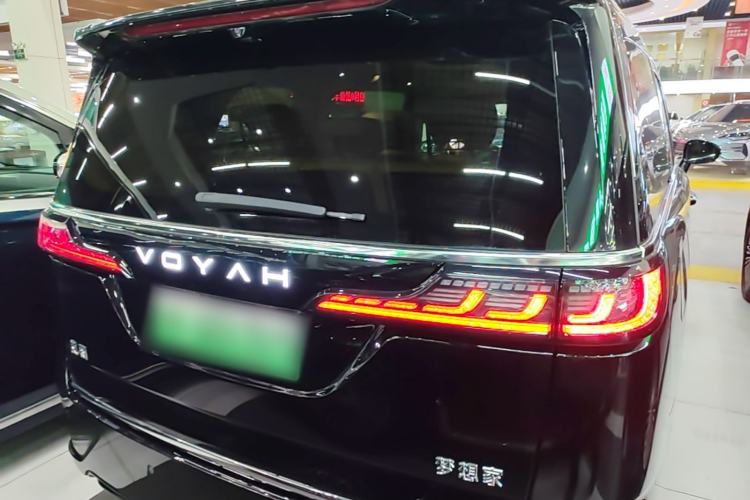 Used VOYAH Dream 2025 PHEV Four-Wheel Drive Prestige Qiankun Edition Rear