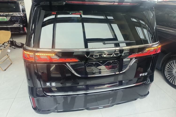 Used VOYAH Dream 2025 PHEV Four-Wheel-Drive Flagship Kunpeng Edition Rear