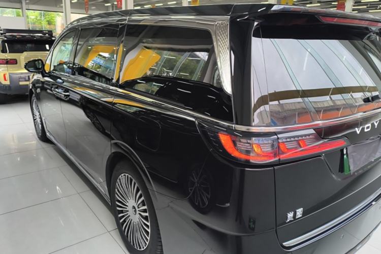 Used VOYAH Dream 2025 PHEV Four-Wheel-Drive Flagship Kunpeng Edition Rear Left 45 Deg