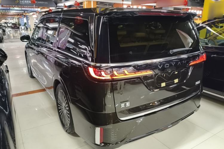 Used VOYAH Dream 2025 PHEV Four-Wheel-Drive Flagship Kunpeng Edition Rear Left 45 Deg