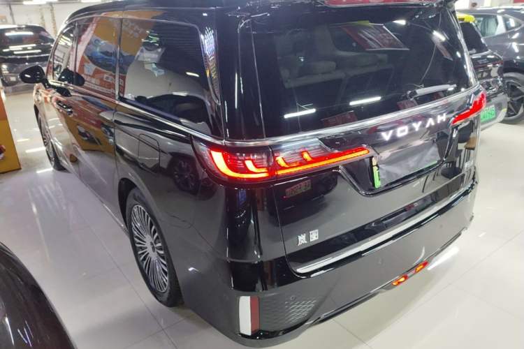 Used VOYAH Dream 2025 PHEV Four-Wheel Drive Prestige Kunpeng Edition Rear Left 45 Deg