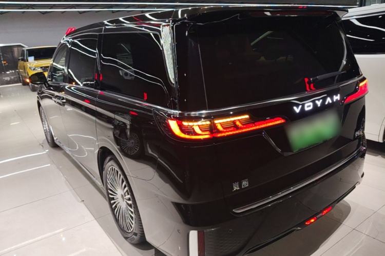 Used VOYAH Dream 2025 PHEV Four-Wheel-Drive Flagship Kunpeng Edition Rear Left 45 Deg