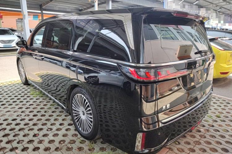 Used VOYAH Dream 2025 PHEV Four-Wheel-Drive Flagship Kunpeng Edition Rear Left 45 Deg