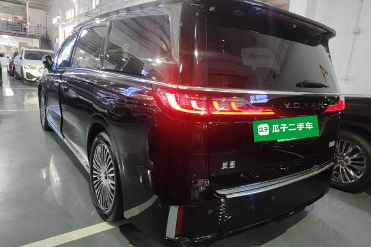 Used VOYAH Dream 2025 PHEV Four-Wheel-Drive Flagship Version – Qiankun Edition Rear Left 45 Deg