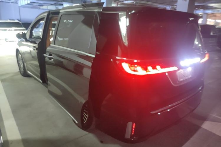 Used VOYAH Dream 2025 PHEV Four-Wheel-Drive Flagship Kunpeng Edition Rear Left 45 Deg