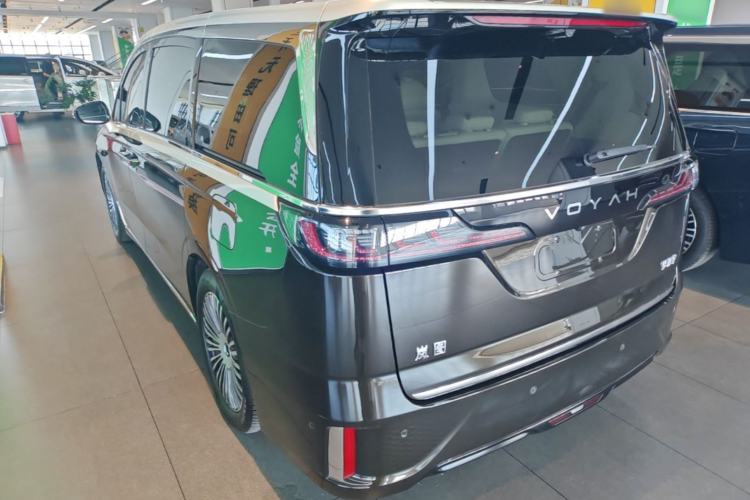 Used VOYAH Dream 2025 PHEV Four-Wheel-Drive Flagship Version – Qiankun Edition Rear Left 45 Deg