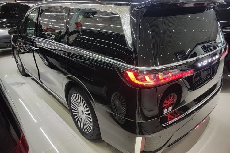 Used VOYAH Dream 2025 PHEV Four-Wheel Drive Excellence Kunpeng Edition Rear Left 45 Deg