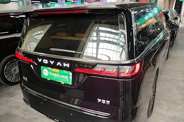 Used VOYAH Dream 2025 PHEV Four-Wheel-Drive Flagship Kunpeng Edition Rear