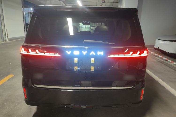 Used VOYAH Dream 2025 PHEV Four-Wheel Drive Excellence Qiankun Edition Rear