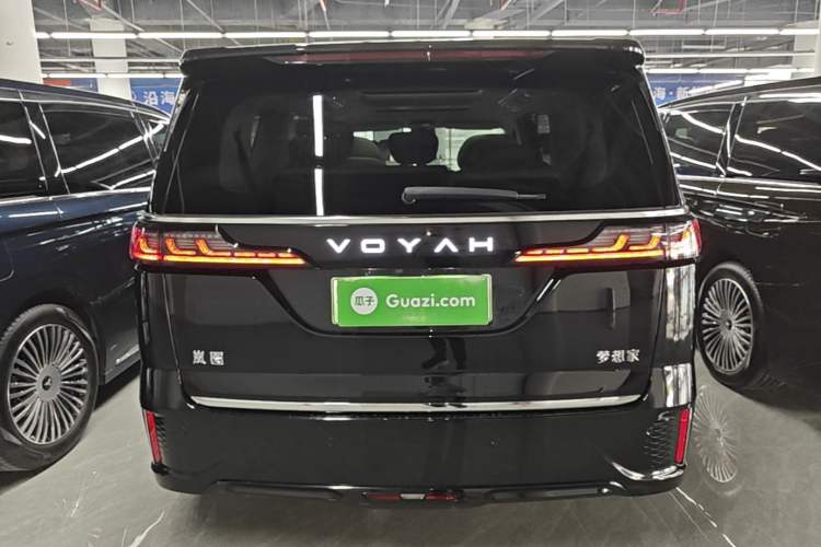 Used VOYAH Dream 2025 PHEV Four-Wheel-Drive Flagship Kunpeng Edition Rear