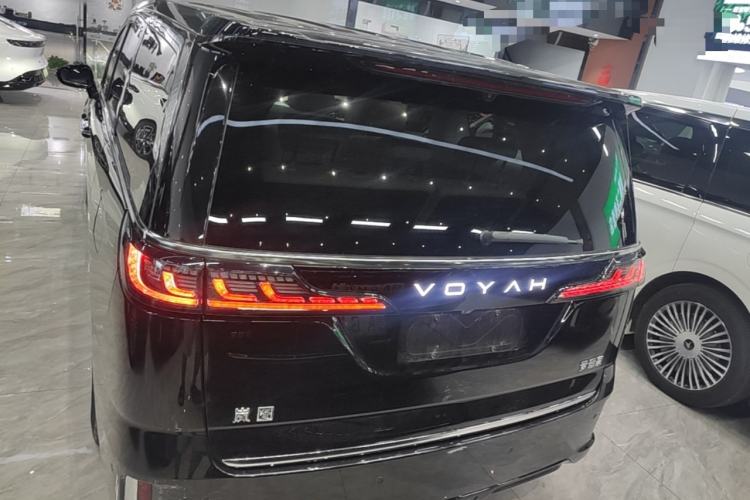 Used VOYAH Dream 2025 PHEV Four-Wheel Drive Excellence Qiankun Edition Rear