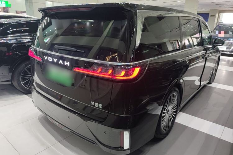 Used VOYAH Dream 2025 PHEV Four-Wheel-Drive Flagship Kunpeng Edition Rear Right 45 Deg