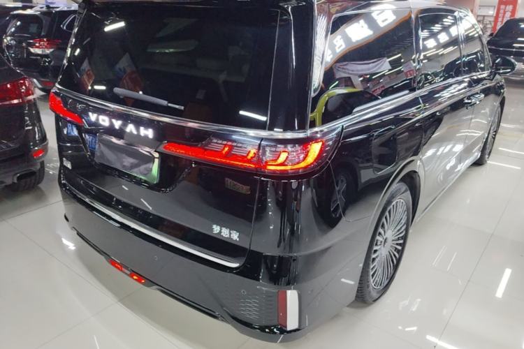 Used VOYAH Dream 2025 PHEV Four-Wheel Drive Prestige Kunpeng Edition Rear Right 45 Deg