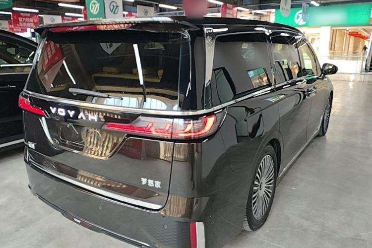 Used VOYAH Dream 2025 PHEV Four-Wheel-Drive Flagship Kunpeng Edition Rear Right 45 Deg