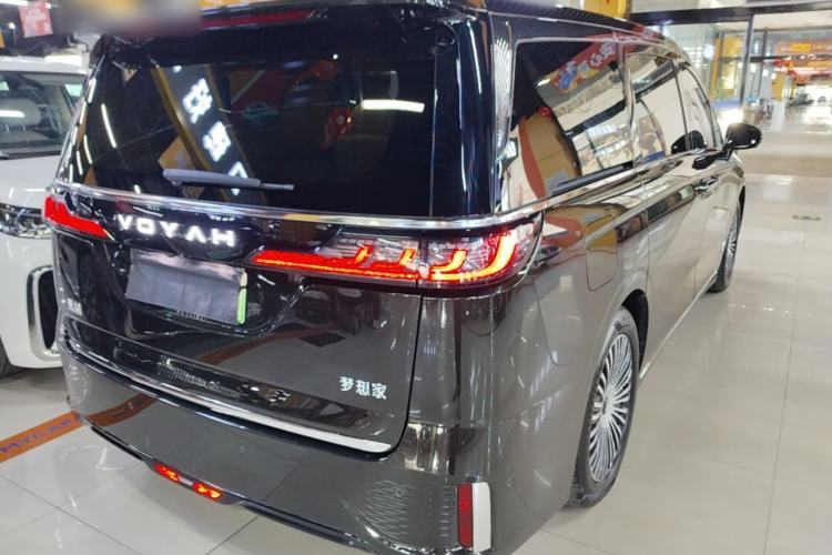 Used VOYAH Dream 2025 PHEV Four-Wheel-Drive Flagship Kunpeng Edition Rear Right 45 Deg