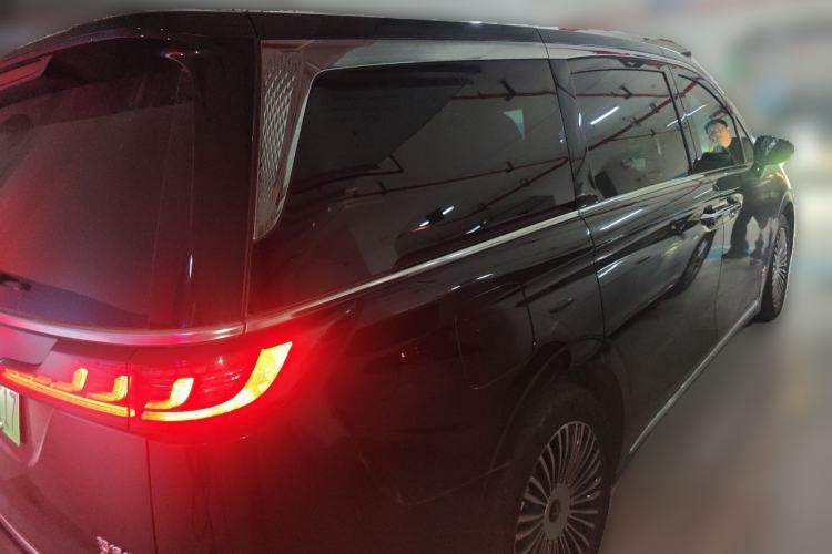 Used VOYAH Dream 2025 PHEV Four-Wheel Drive Prestige Kunpeng Edition Rear Right 45 Deg