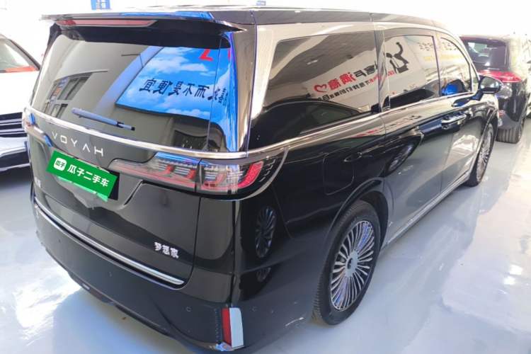 Used VOYAH Dream 2025 PHEV Four-Wheel Drive Prestige Kunpeng Edition Rear Right 45 Deg