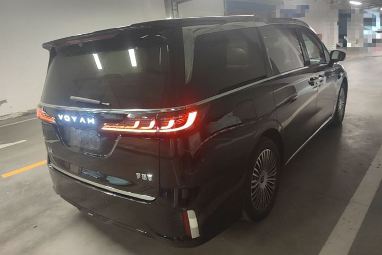 Used VOYAH Dream 2025 PHEV Four-Wheel Drive Excellence Qiankun Edition Rear Right 45 Deg