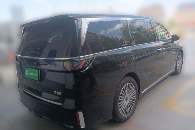Used VOYAH Dream 2025 PHEV Four-Wheel Drive Prestige Kunpeng Edition Rear Right 45 Deg
