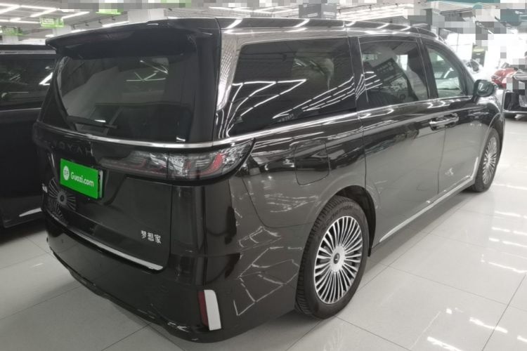 Used VOYAH Dream 2025 PHEV Four-Wheel-Drive Flagship Kunpeng Edition Rear Right 45 Deg