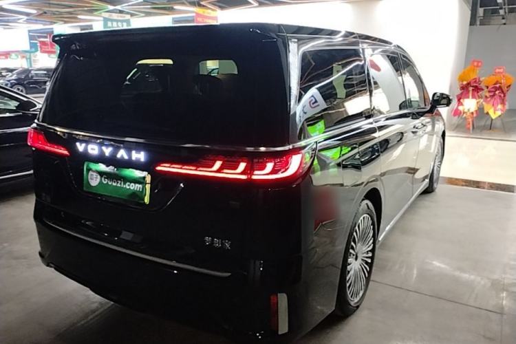 Used VOYAH Dream 2025 PHEV Four-Wheel-Drive Flagship Kunpeng Edition Rear Right 45 Deg
