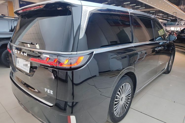 Used VOYAH Dream 2025 PHEV Four-Wheel Drive Excellence Kunpeng Edition Rear Right 45 Deg