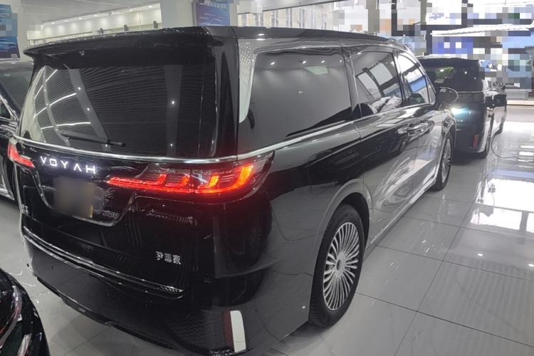 Used VOYAH Dream 2025 PHEV Four-Wheel Drive Excellence Qiankun Edition Rear Right 45 Deg