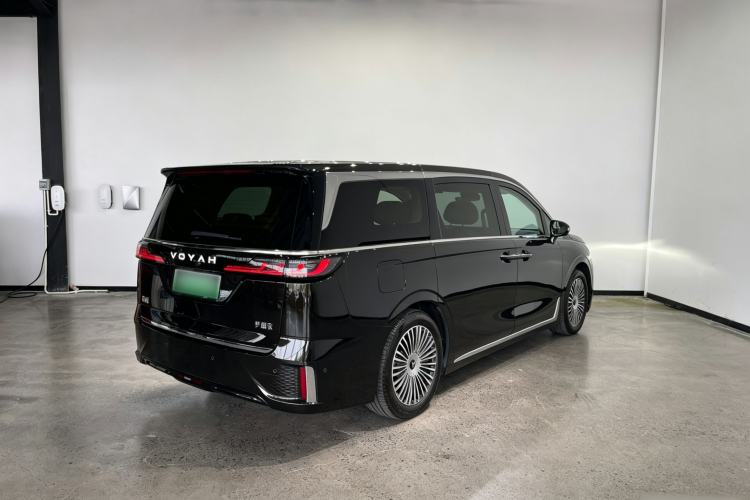Used VOYAH Dream 2025 PHEV Four-Wheel-Drive Flagship Kunpeng Edition Rear Right 45 Deg