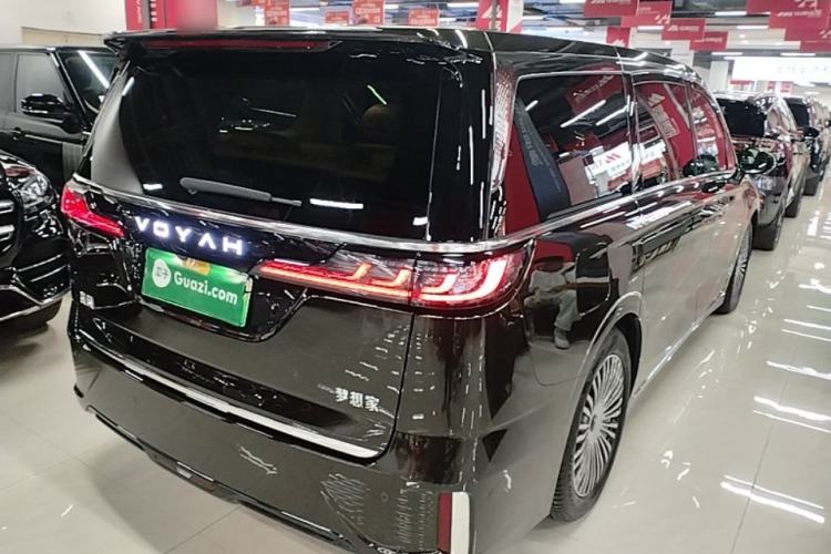 Used VOYAH Dream 2025 PHEV Four-Wheel-Drive Flagship Kunpeng Edition Rear Right 45 Deg