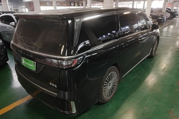 Used VOYAH Dream 2025 PHEV Four-Wheel Drive Prestige Kunpeng Edition Rear Right 45 Deg
