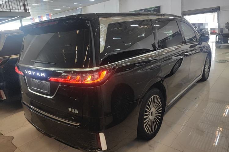 Used VOYAH Dream 2025 PHEV Four-Wheel Drive Prestige Kunpeng Edition Rear Right 45 Deg