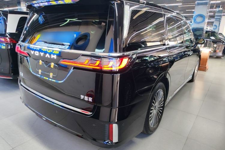 Used VOYAH Dream 2025 PHEV Four-Wheel-Drive Flagship Kunpeng Edition Rear Right 45 Deg
