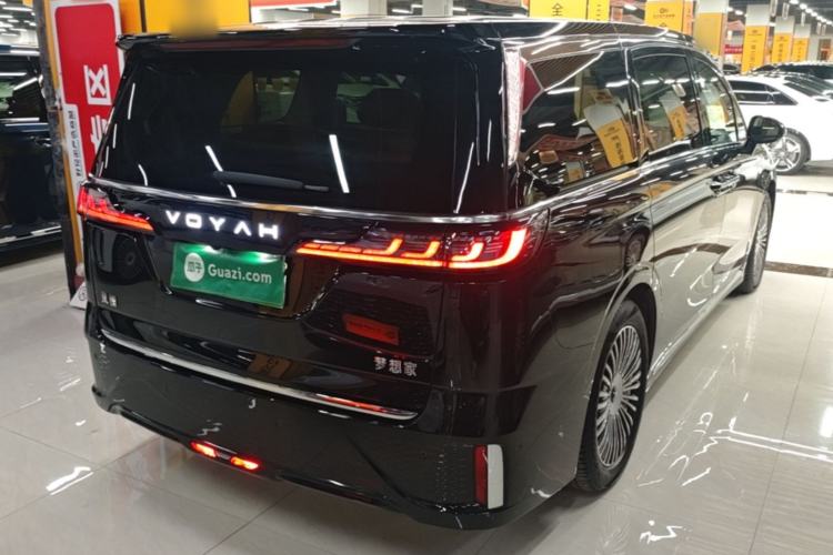 Used VOYAH Dream 2025 PHEV Four-Wheel-Drive Flagship Kunpeng Edition Rear Right 45 Deg