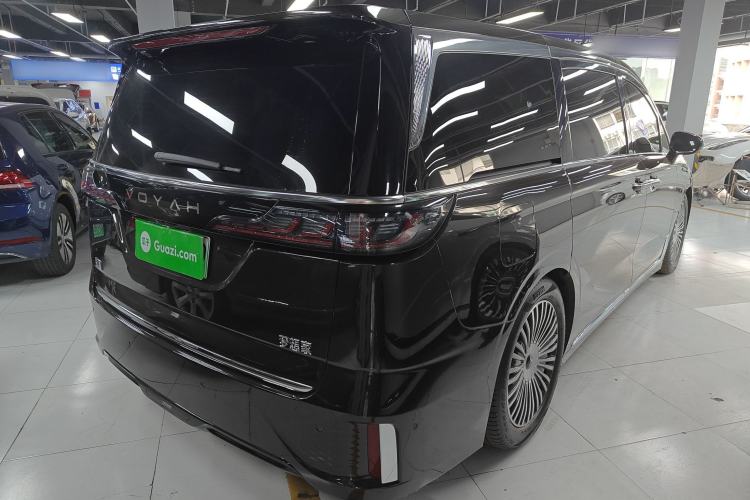 Used VOYAH Dream 2025 PHEV Four-Wheel-Drive Flagship Kunpeng Edition Rear Right 45 Deg