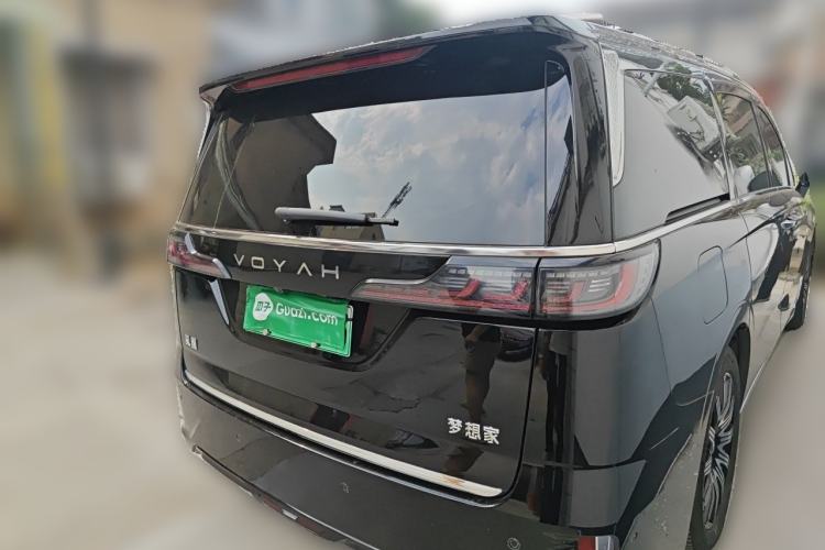 Used VOYAH Dream 2025 EV Four-Wheel Drive Excellence Kunpeng Edition Rear Right 45 Deg