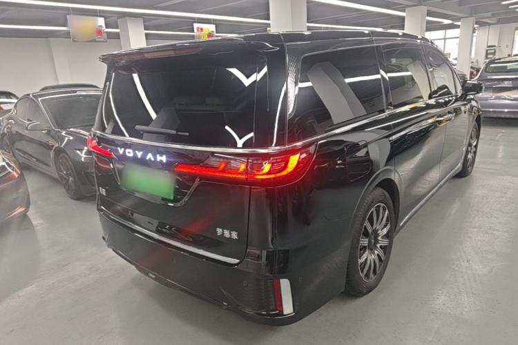 Used VOYAH Dream 2025 EV Four-Wheel Drive Prestige Kunpeng Edition Rear Right 45 Deg