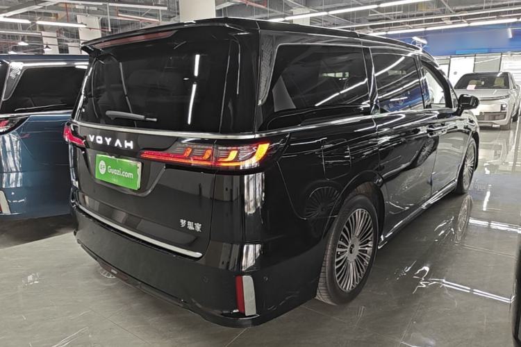 Used VOYAH Dream 2025 PHEV Four-Wheel-Drive Flagship Kunpeng Edition Rear Right 45 Deg