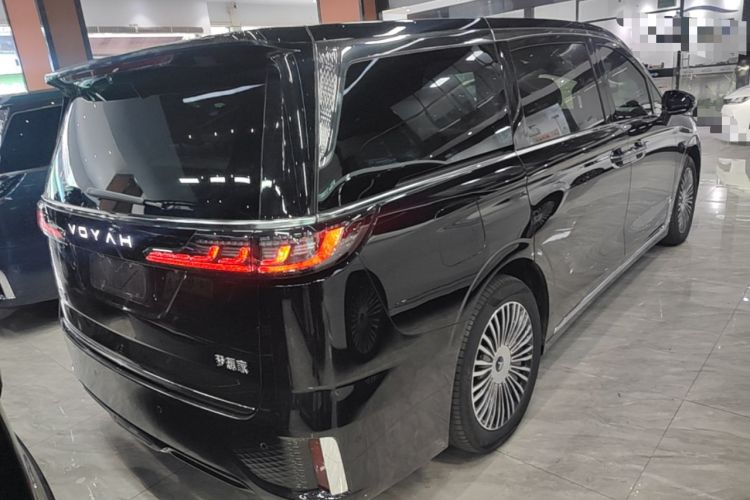 Used VOYAH Dream 2025 PHEV Four-Wheel Drive Excellence Qiankun Edition Rear Right 45 Deg