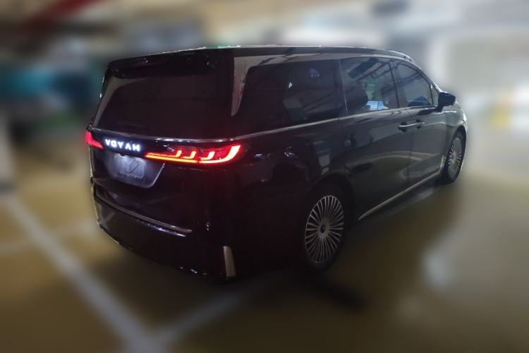 Used VOYAH Dream 2025 PHEV Four-Wheel Drive Prestige Kunpeng Edition Rear Right 45 Deg