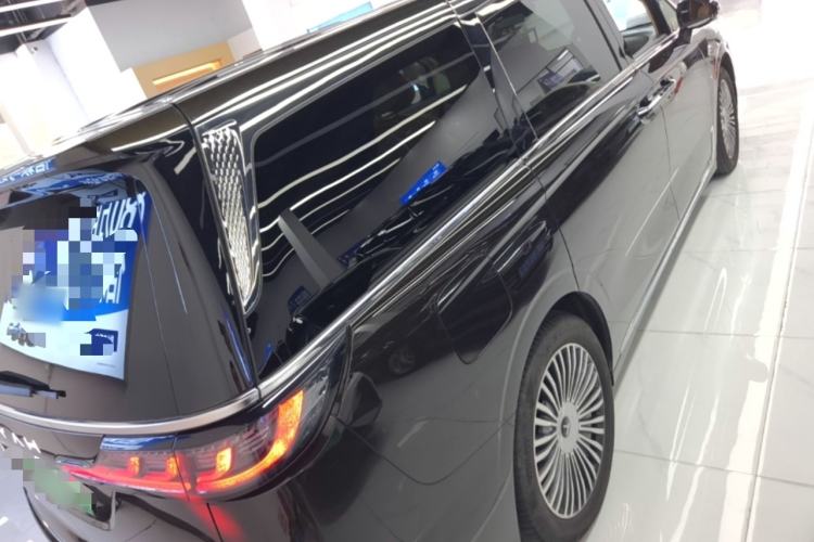 Used VOYAH Dream 2025 PHEV Four-Wheel-Drive Flagship Kunpeng Edition Rear Right 45 Deg